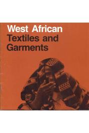  BOSER-SARIVAXEVANIS Renée, GARDI Bernhard - West African Textiles and Garments from the Museum für Völkerkunde Basel. Catalogue de 2 expositions réalisées à l'University Gallery  et à la Goldstein Gallery de Minneapolis en juin 1980